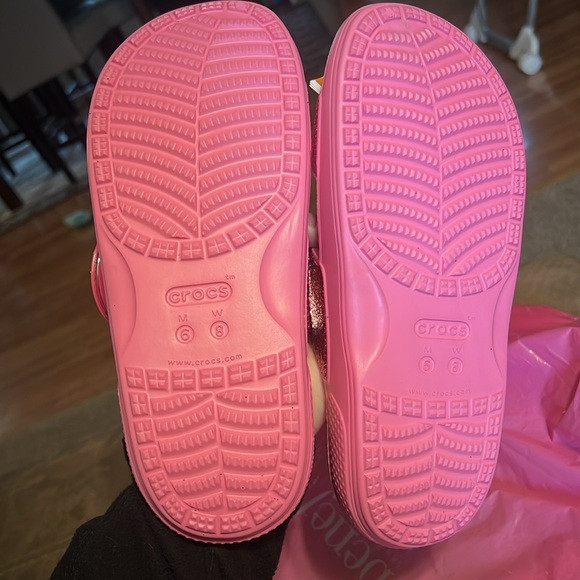 Benefit X Crocs sandals - Picture 3 of 6